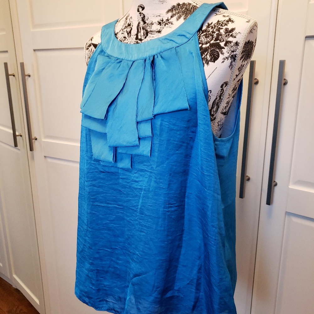 {Spense} NWT Blue sleevesless dressy tank top